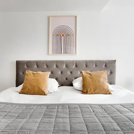 Sanders Main - Endearing Two-bedroom Duplex With A Balcony Next To Magical Nyhavn דירה קופנהגן