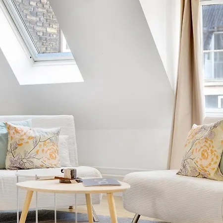 Sanders Main - Endearing Two-bedroom Duplex With A Balcony Next To Magical Nyhavn Apartamento *