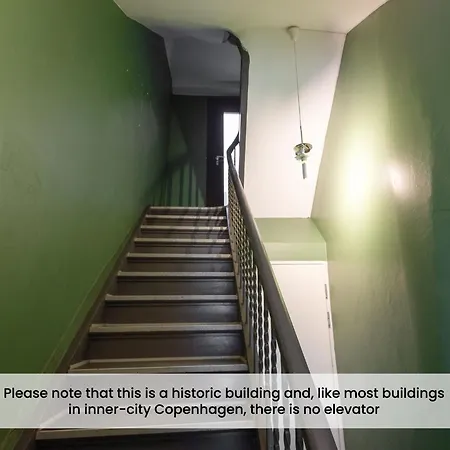 Sanders Main - Endearing Two-bedroom Duplex With A Balcony Next To Magical Nyhavn
